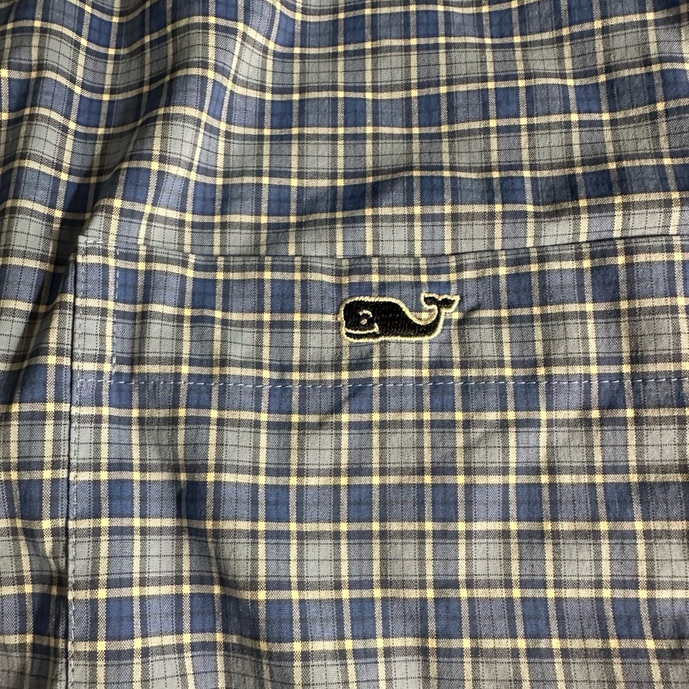 Vineyard Vines mens button up.